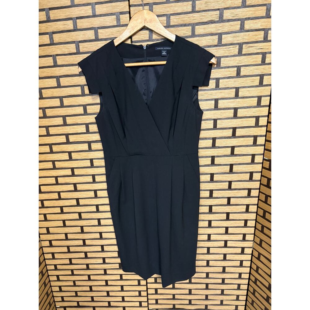 Banana Republic Black Wool‎ Blend Dress Size 4